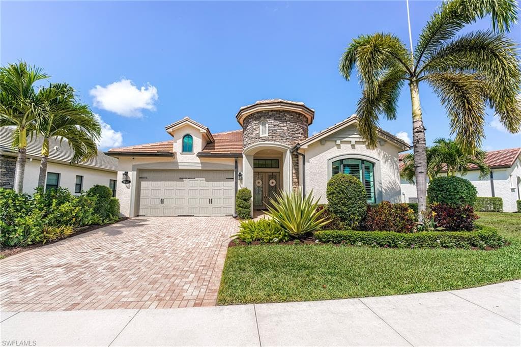 9327 Woodhurst DR-1