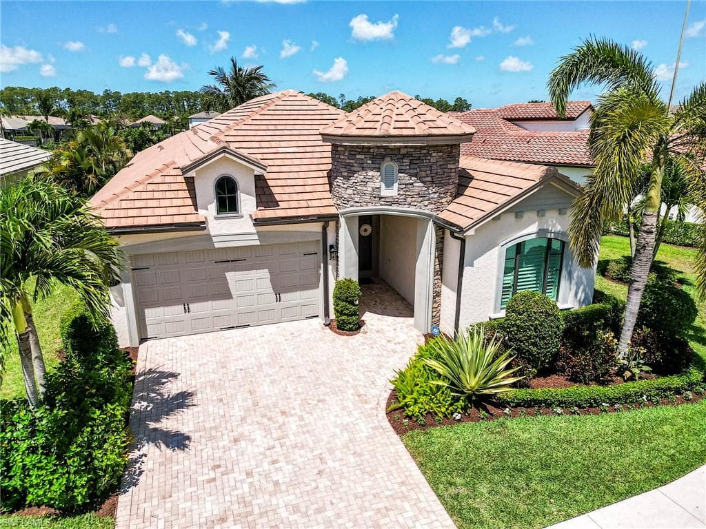 9327 Woodhurst DR-5