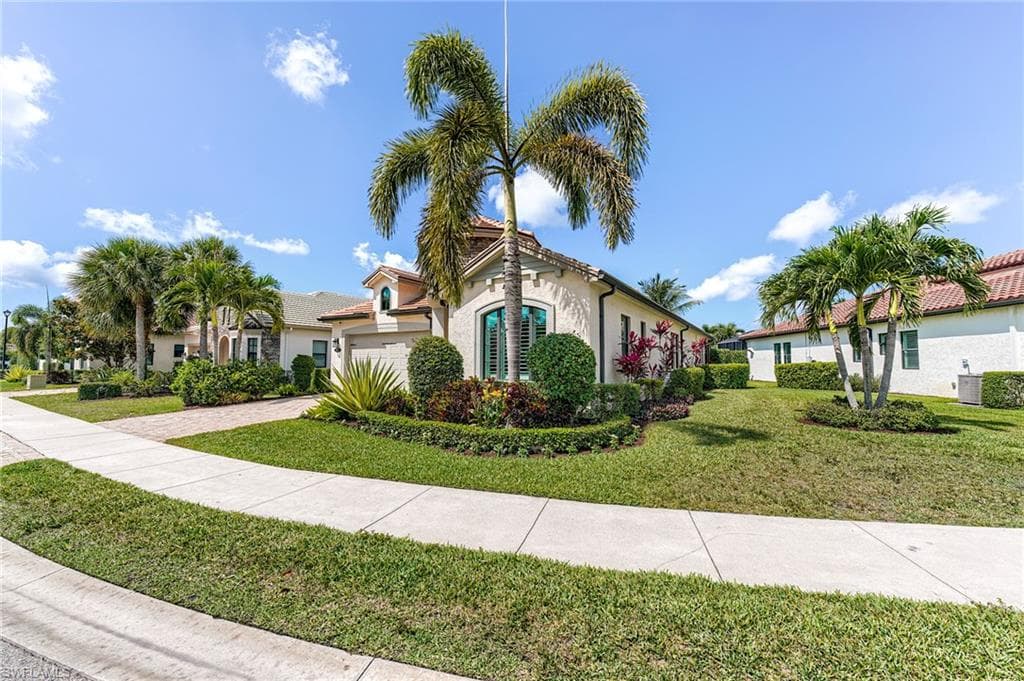 9327 Woodhurst DR-4