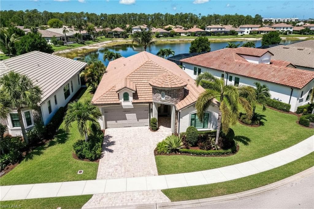 9327 Woodhurst DR-8
