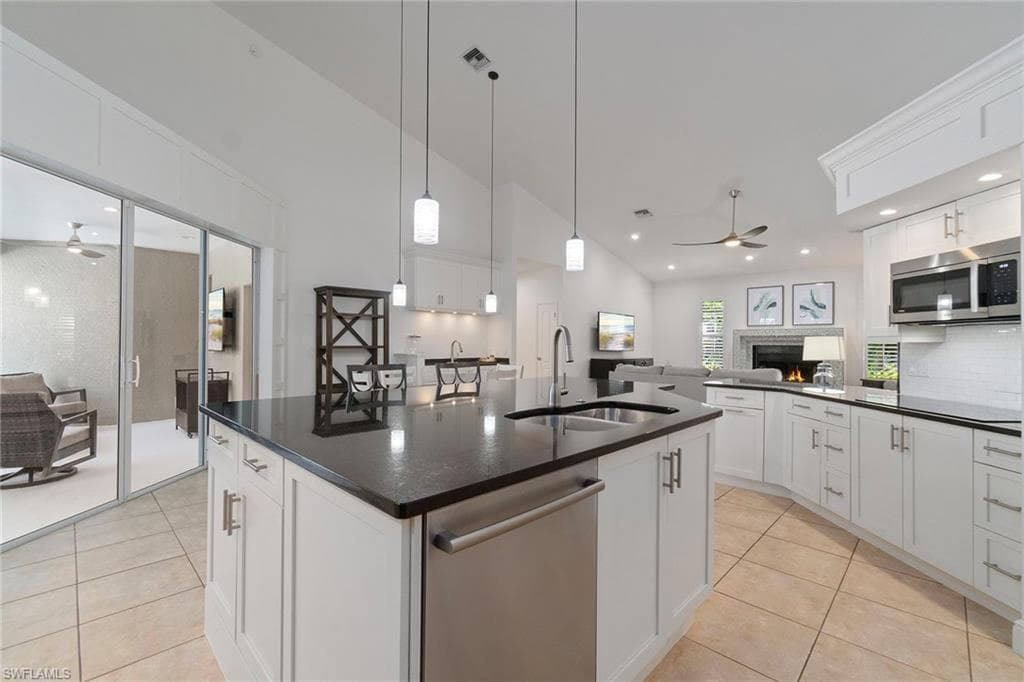 27330 Ridge Lake CT-10