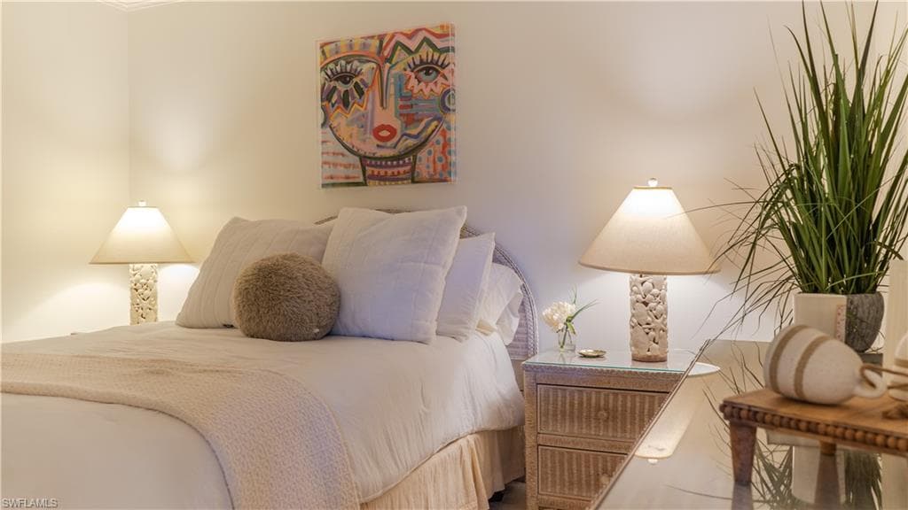 265 Deerwood CIR 10-24