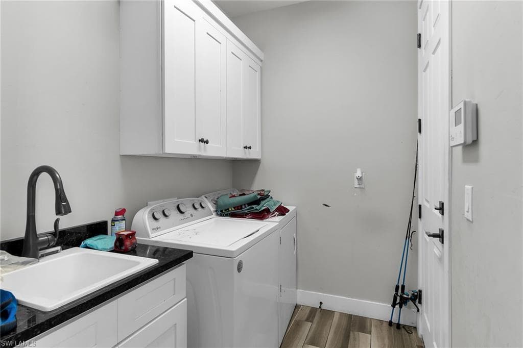 1386 Rosemary LN-12