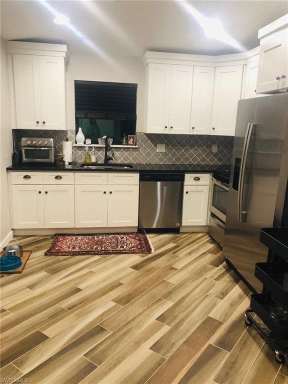 1386 Rosemary LN-20