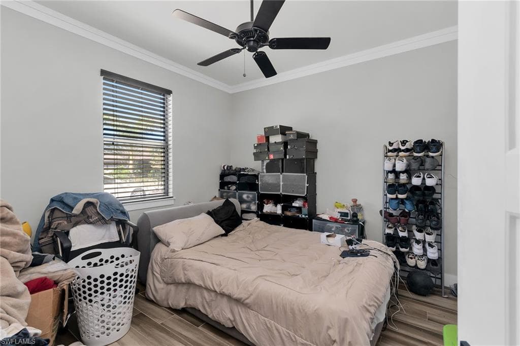 1386 Rosemary LN-11