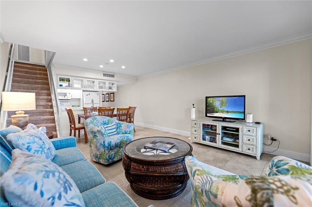 5323 Bayside Villas 24-23