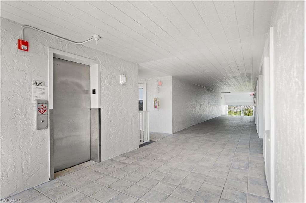5323 Bayside Villas 24-6