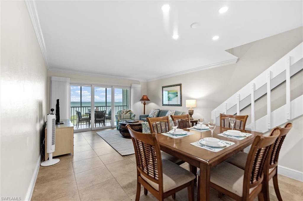 5323 Bayside Villas 24-16