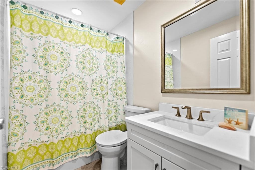 5323 Bayside Villas 24-34