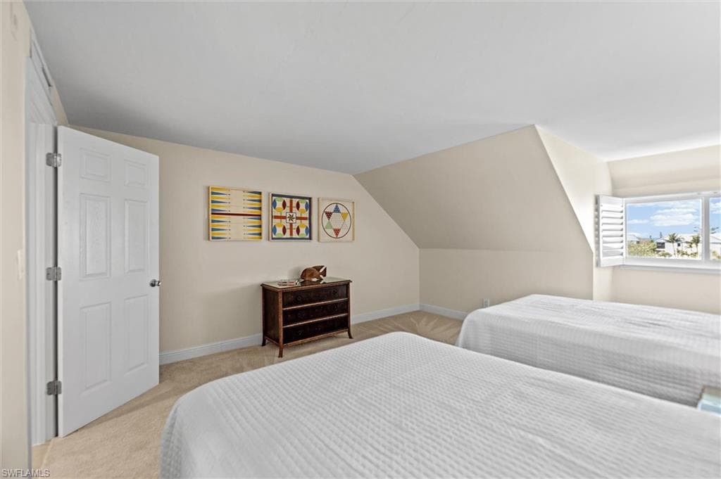 5323 Bayside Villas 24-33