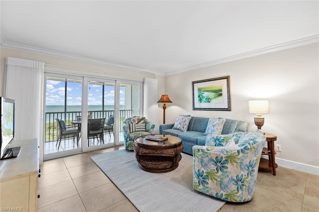 5323 Bayside Villas 24-18