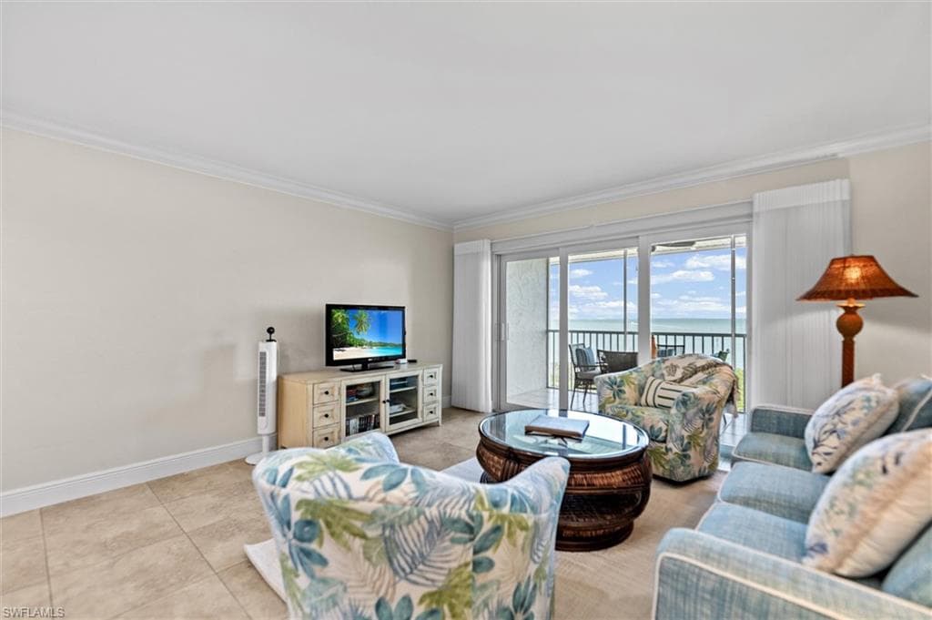 5323 Bayside Villas 24-19