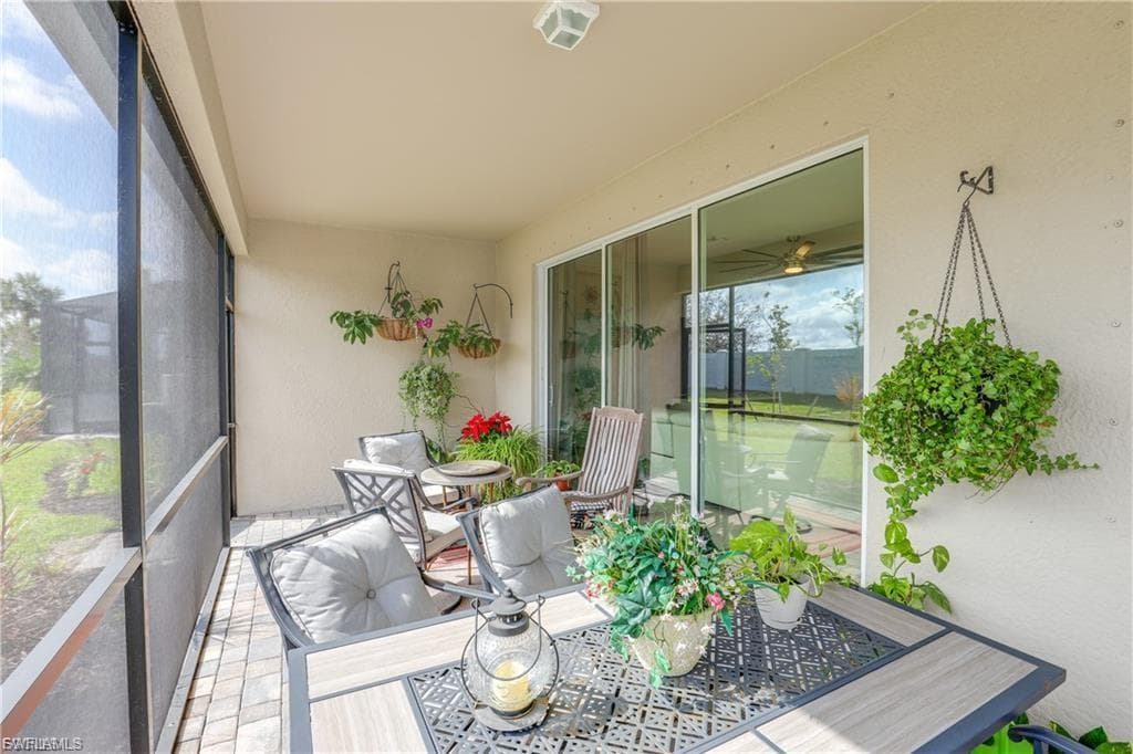 4392 Lemongrass DR-24