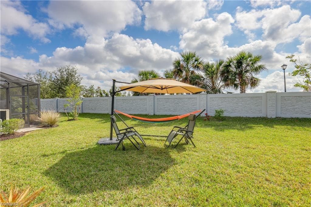4392 Lemongrass DR-25
