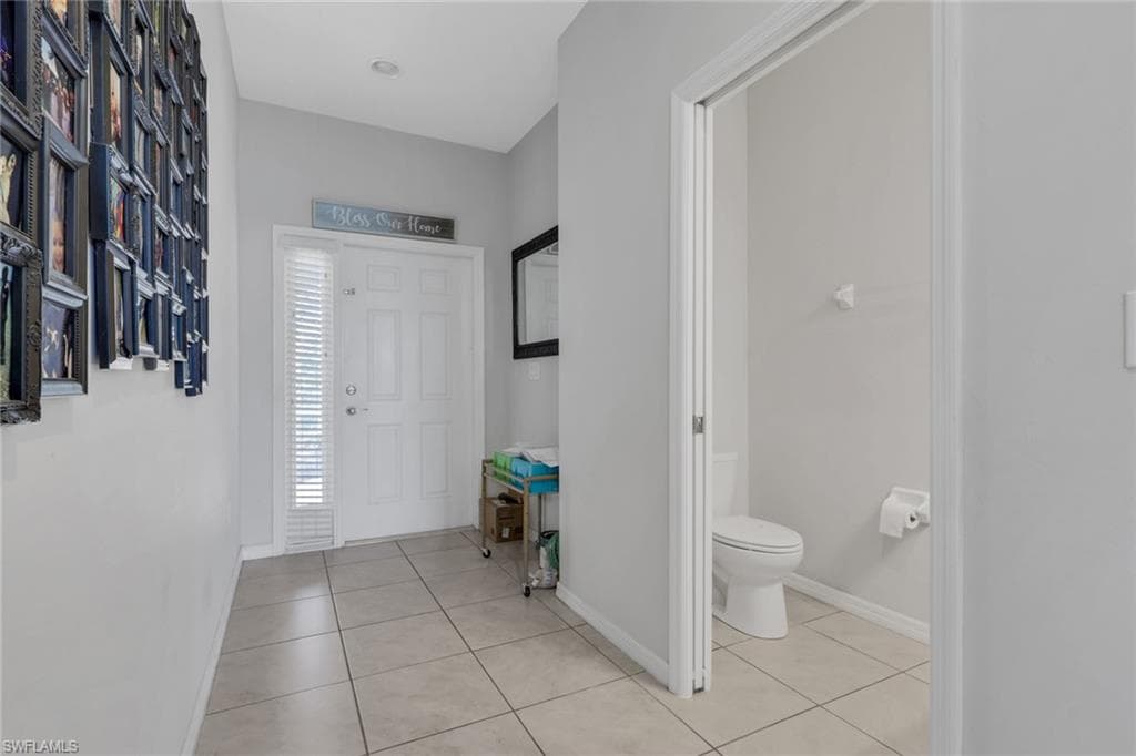 10884 Alvara WAY-3