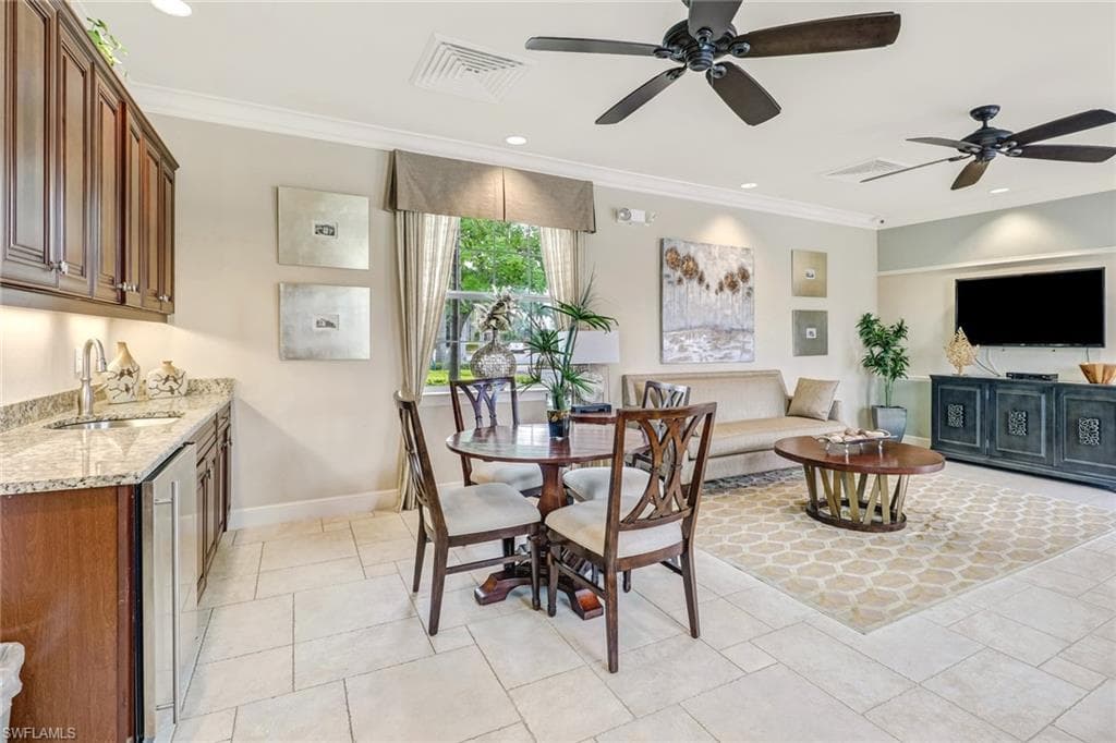 10884 Alvara WAY-31