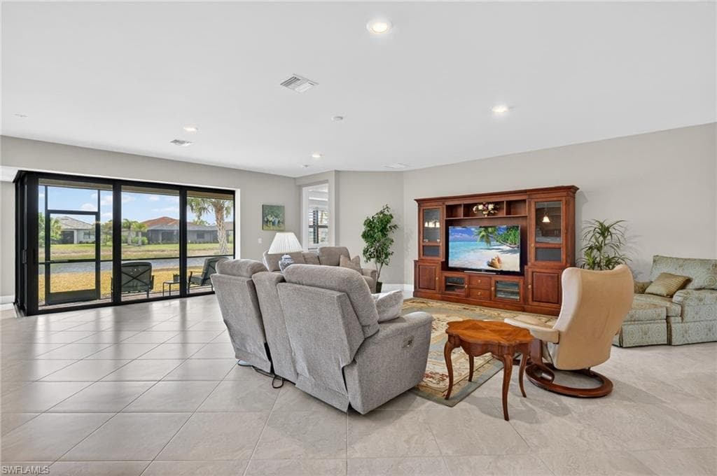 11279 Thurston Chase-7