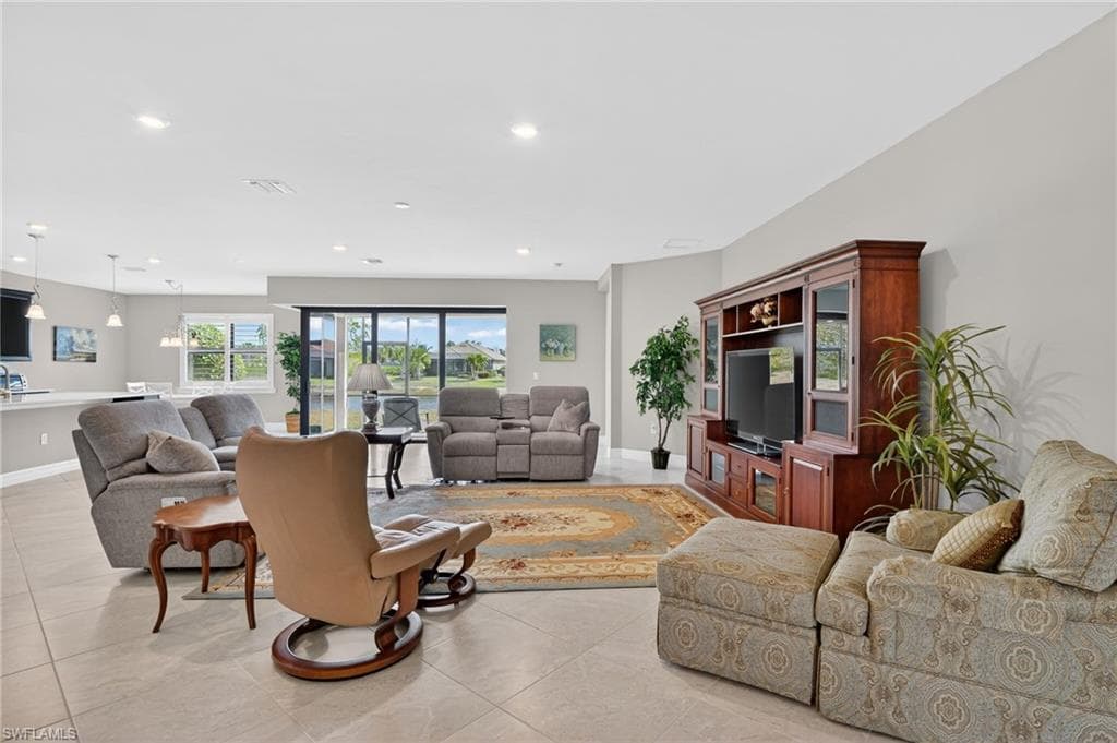 11279 Thurston Chase-5