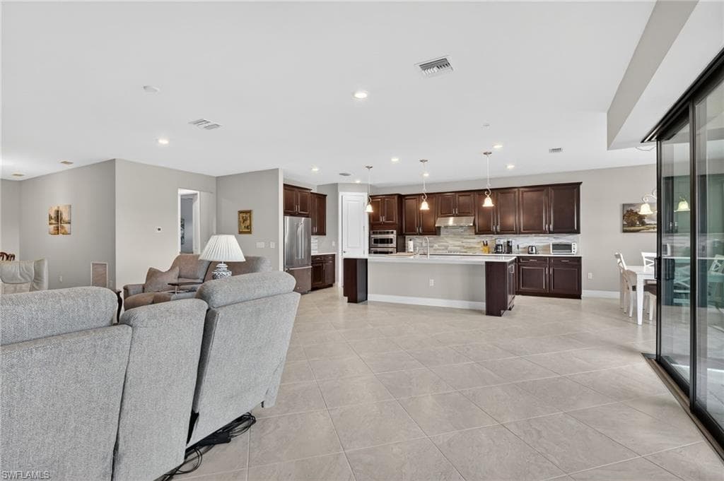 11279 Thurston Chase-11