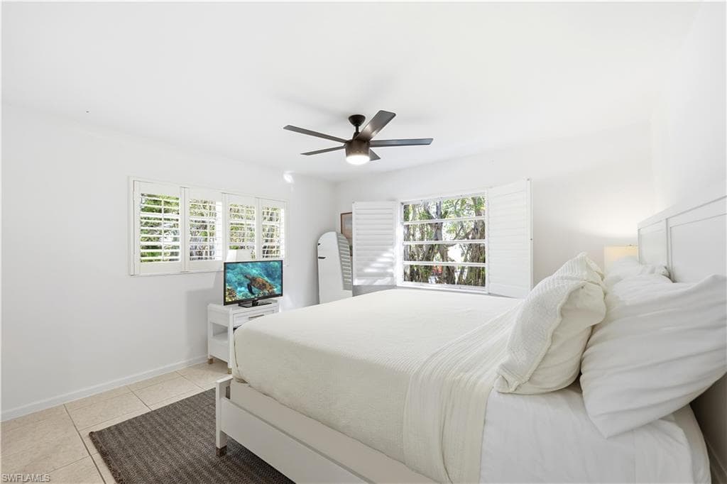 1147 Shady Rest LN-17