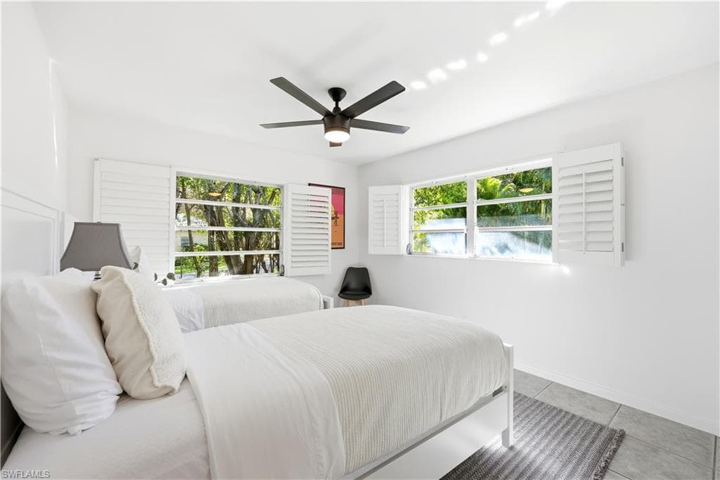 1147 Shady Rest LN-22