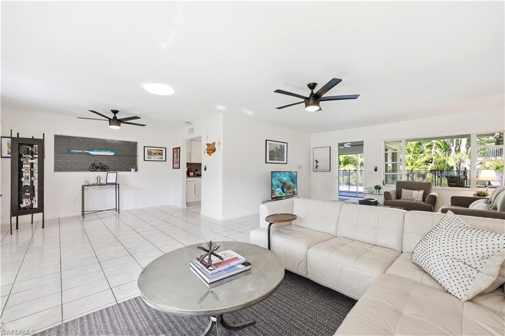 1147 Shady Rest LN-7