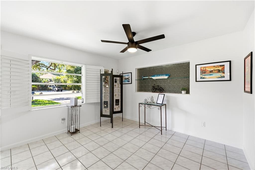 1147 Shady Rest LN-32