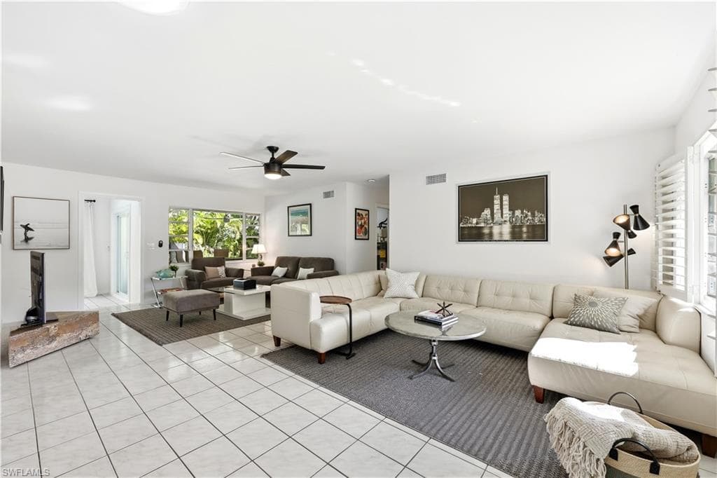 1147 Shady Rest LN-9