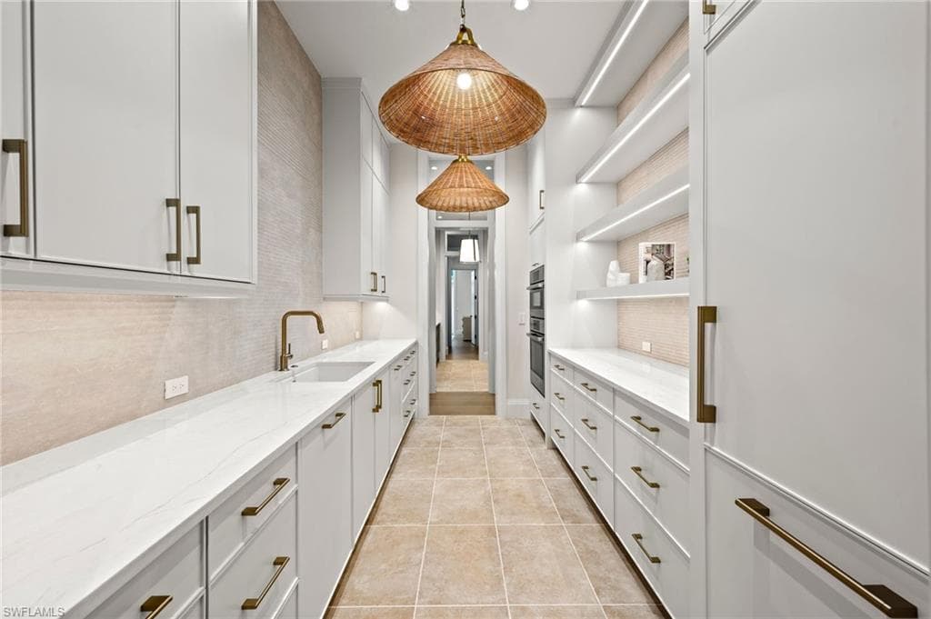 444 Orchid DR-24