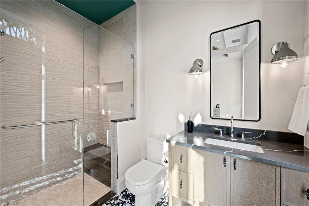 444 Orchid DR-33