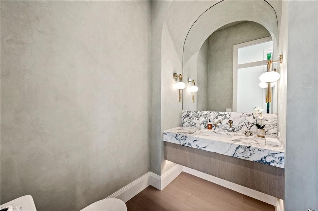 444 Orchid DR-39
