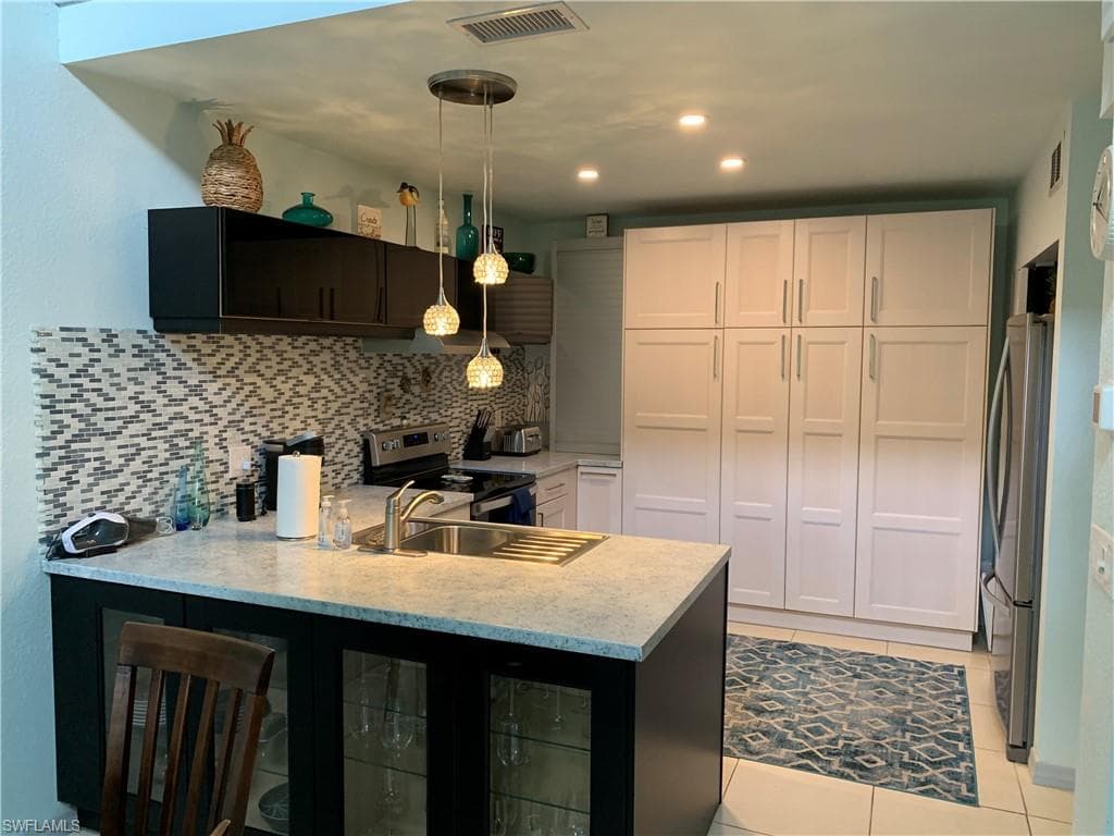 65 Emerald Woods DR E8-4