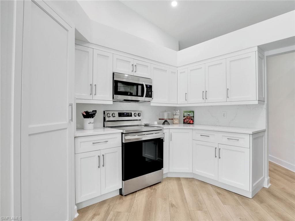 2474 Outrigger LN-13