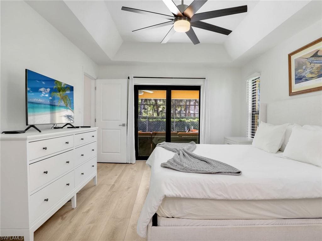 2474 Outrigger LN-20