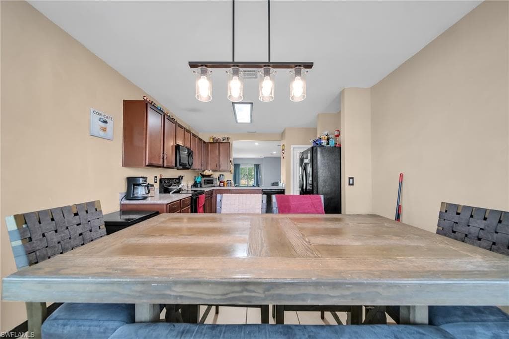 10549 Canal Brook LN-6