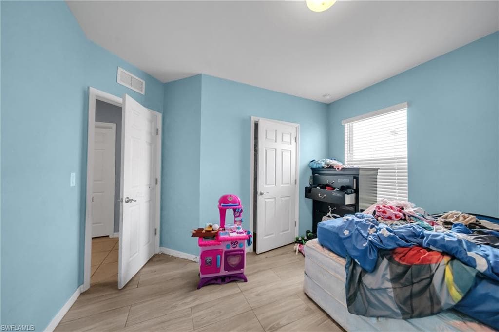10549 Canal Brook LN-17