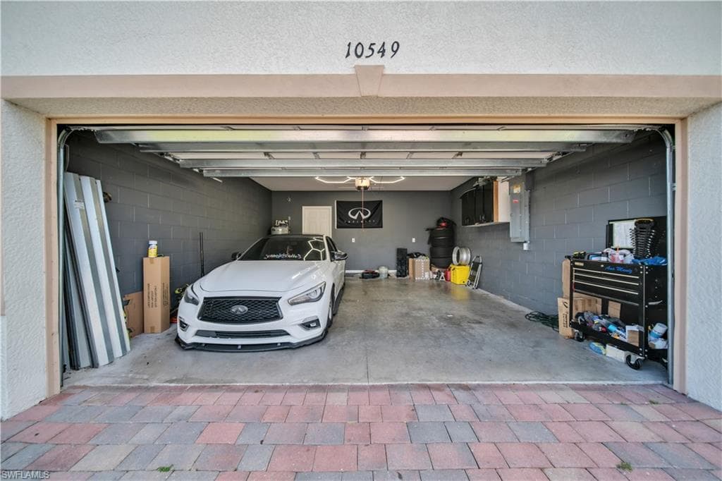 10549 Canal Brook LN-28