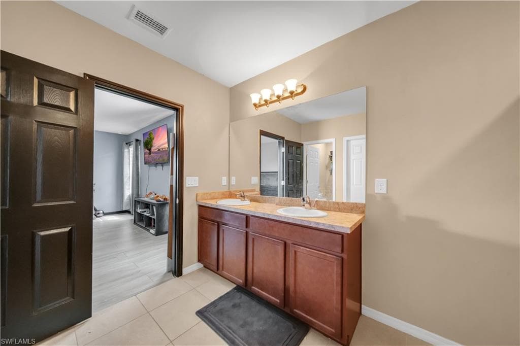 10549 Canal Brook LN-25