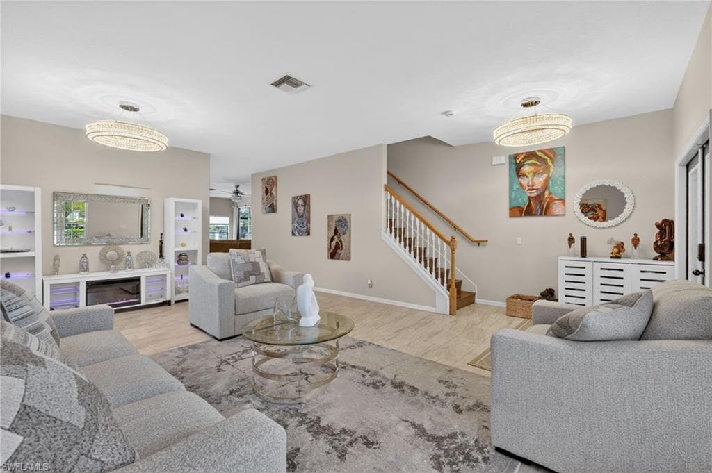 2645 Fishtail Palm CT-5