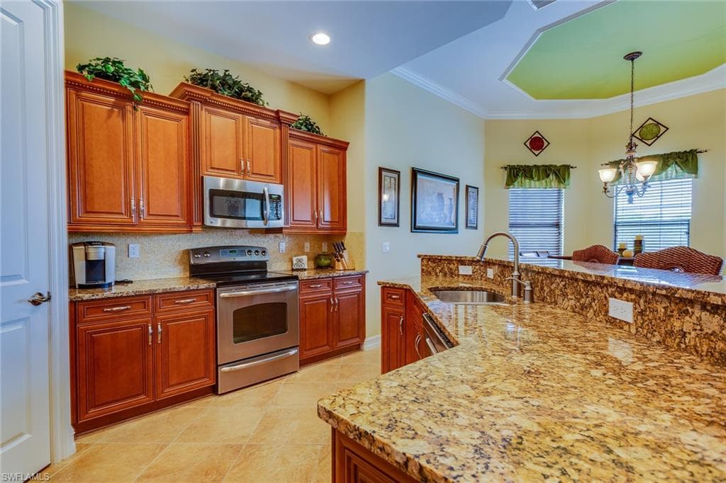 7771 Cottesmore DR-9