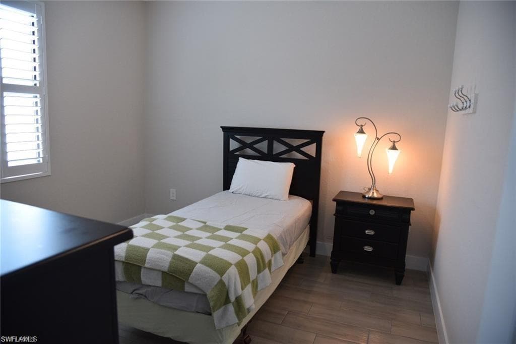 4666 Villa Capri LN-19