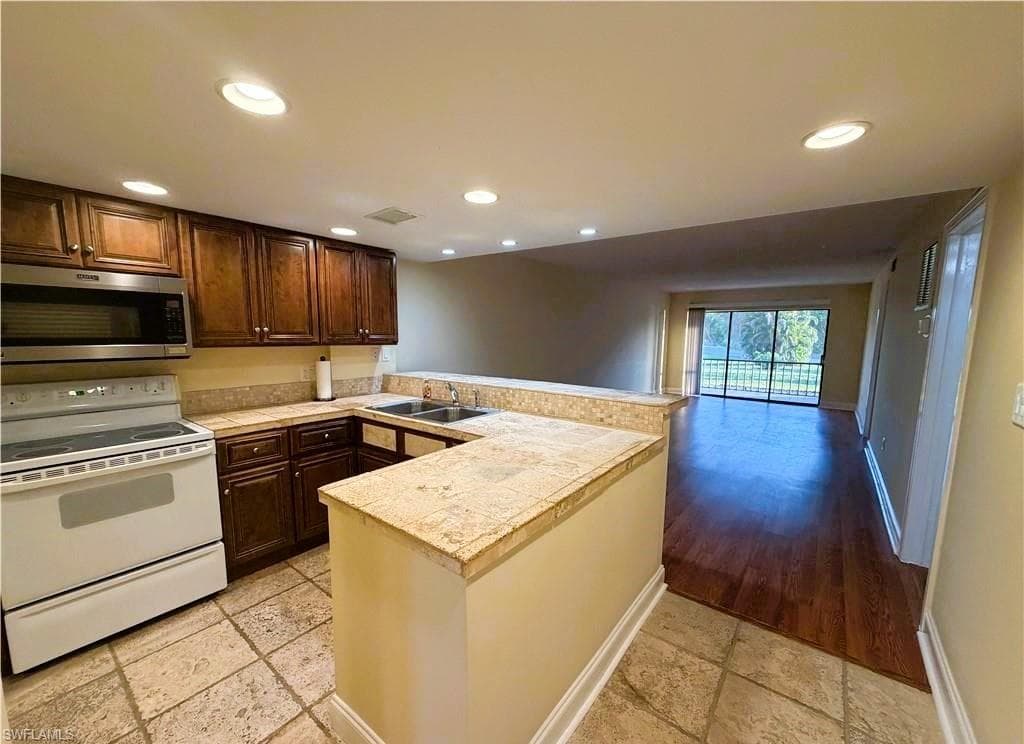 3920 Orange Grove BLVD 3-5