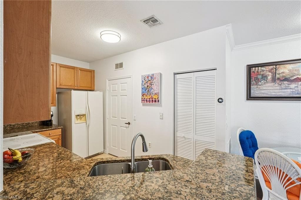 1825 Concordia Lake CIR 1508-14