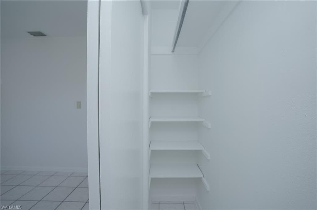 1193 Alhambra CIR-23