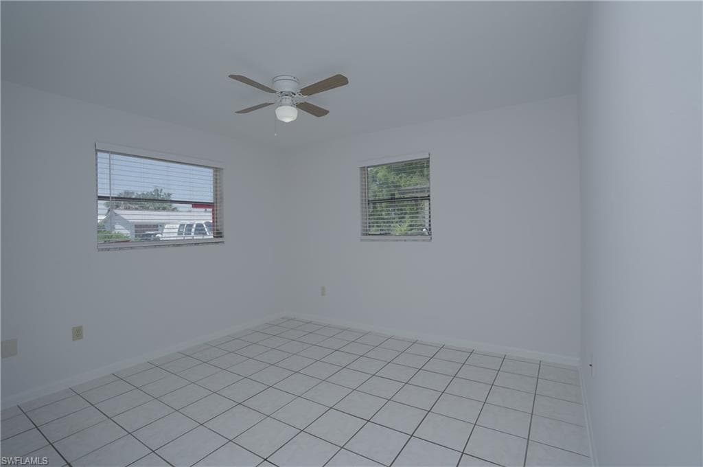 1193 Alhambra CIR-11