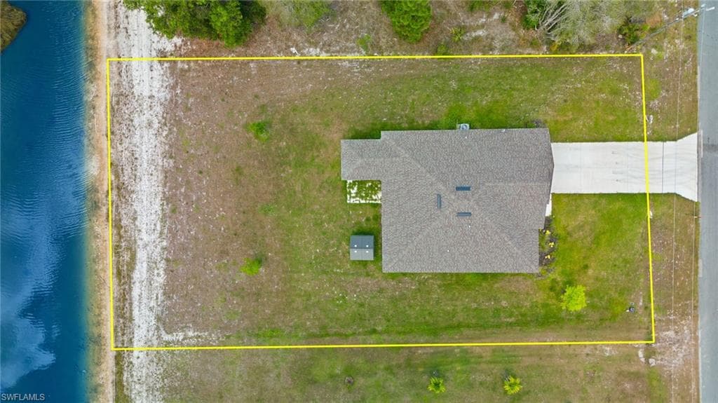 858 Rue Labeau CIR-17
