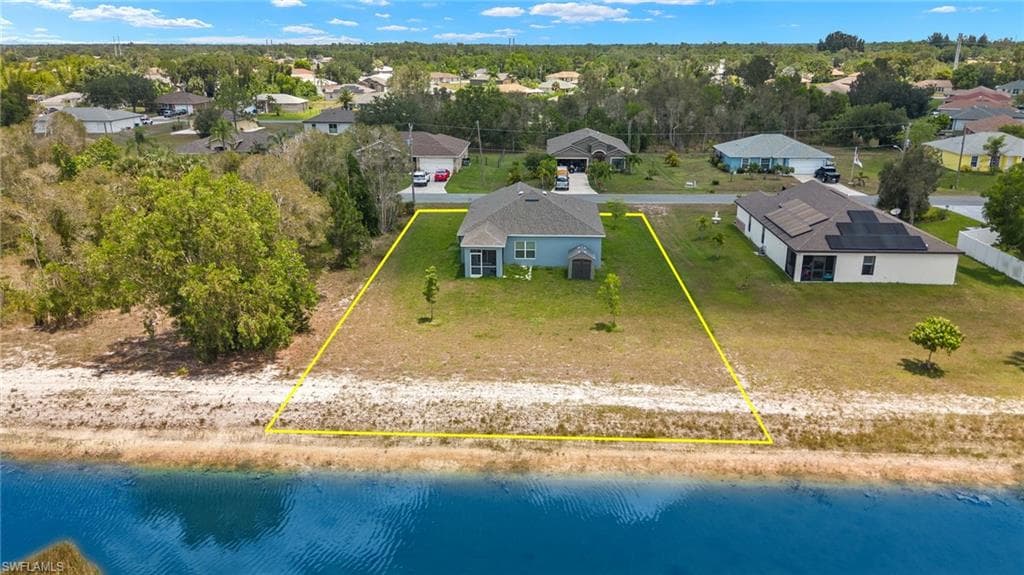 858 Rue Labeau CIR-16