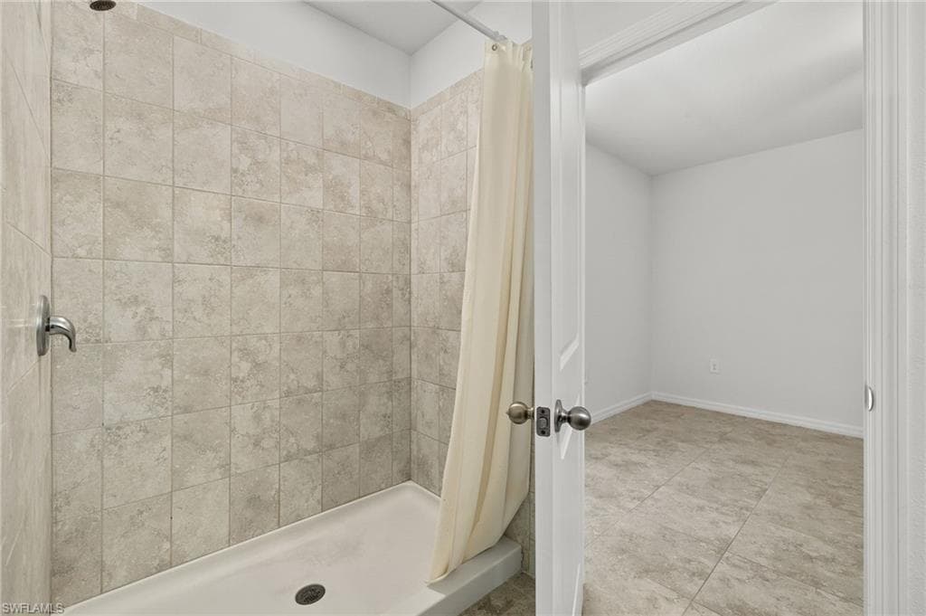 858 Rue Labeau CIR-8