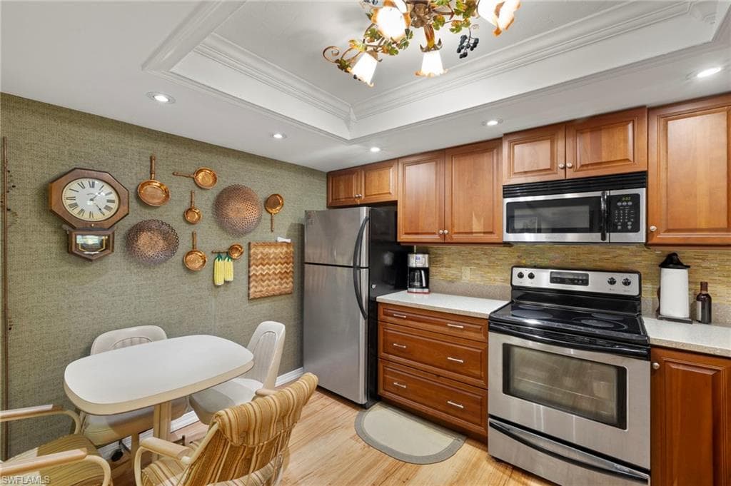 8411 Charter Club CIR 1-9