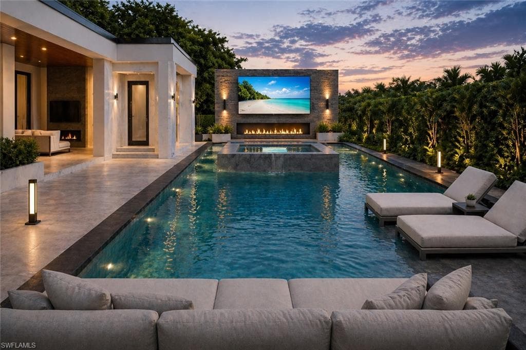 3423 CANAL ST-13